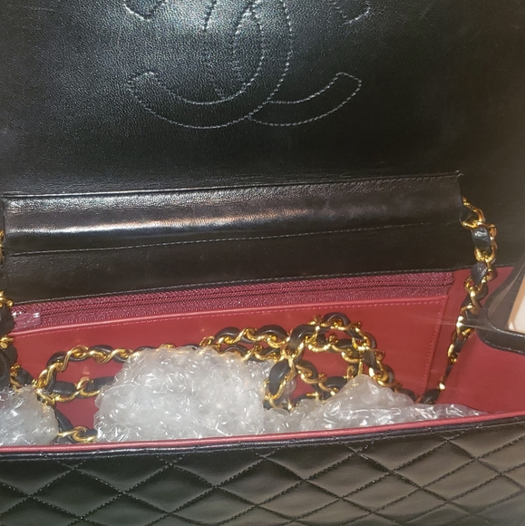 Chanel Classic Quilted Lambskin Bag FULL SET, BOX AND DUSTBAG Series 2 - Picture 3 of 16